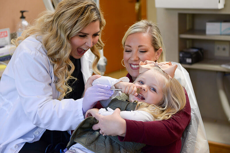 What You Should Know About Cosmetic and Family Dentistry